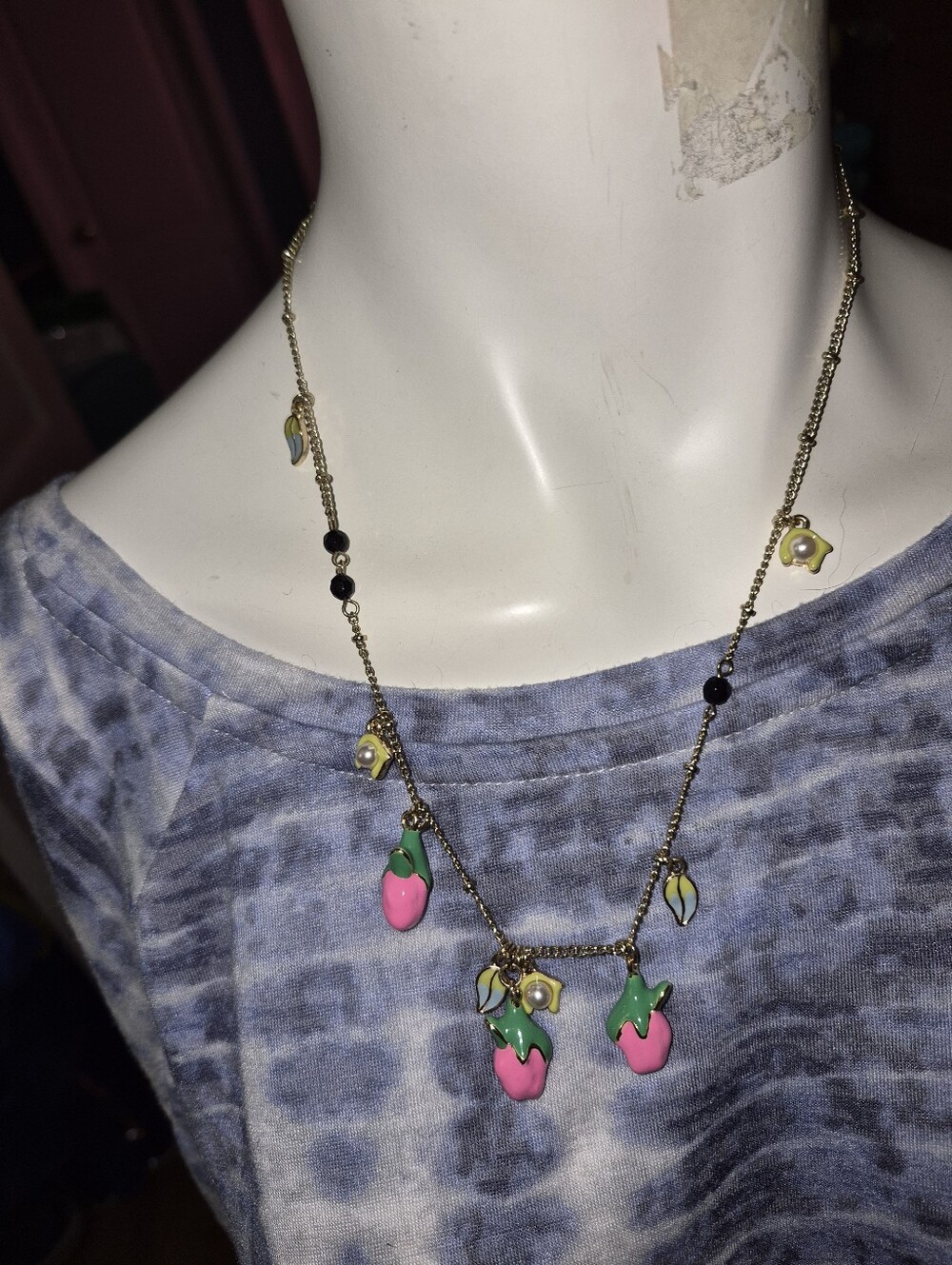 Betsey Johnson Enamel Strawberry And Leaf Charm Necklace - Picture 1 of 3